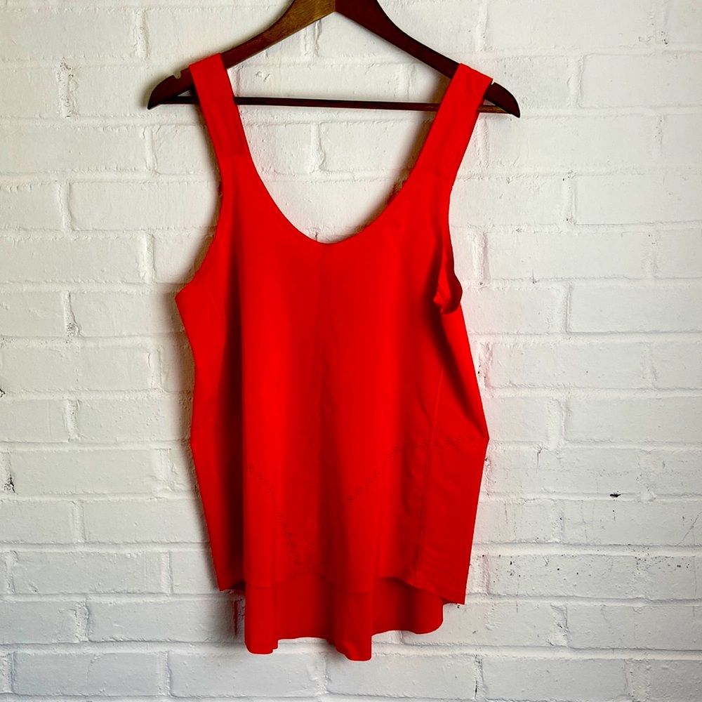 🍋 Lululemon Limited Edition Seawheeze 2012 Perforated Hi-Lo Tank 12